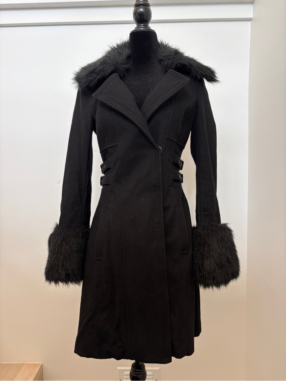 Black wool Removable Faux-Fur Trim Long Women's Coat